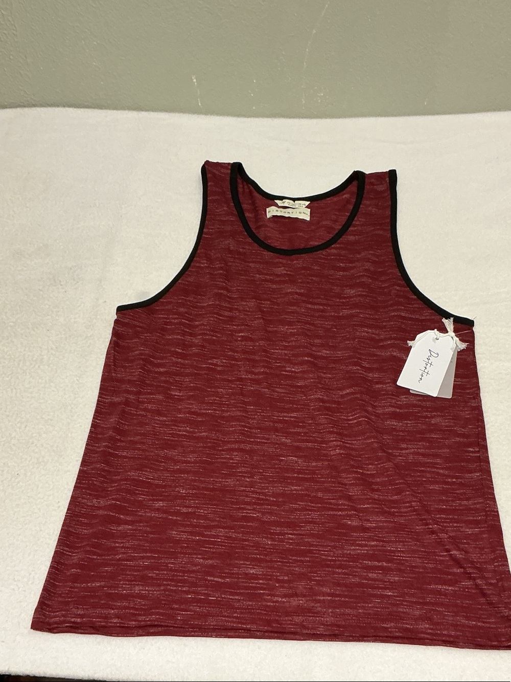 Mens Distortion Sleeveless Maroon Tank with Black Trim Sz M edium NWT 3120
